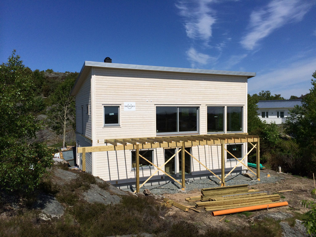 Terassbygget på baksidan